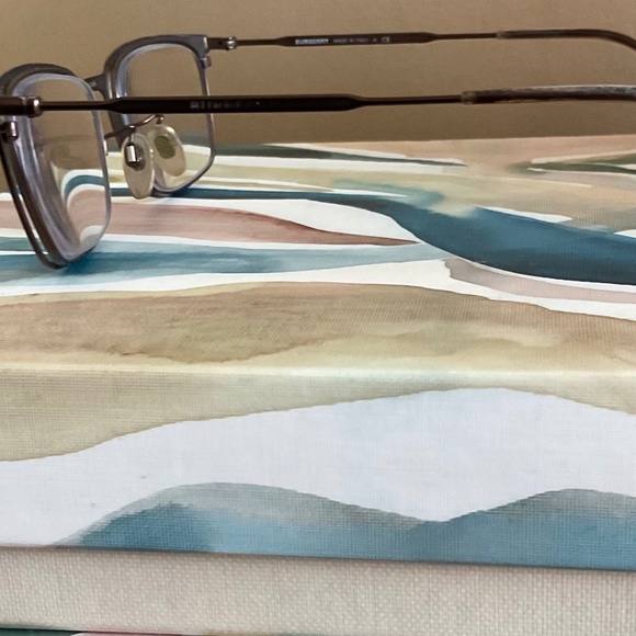 Burberry eyeglasses frame - Picture 5 of 6